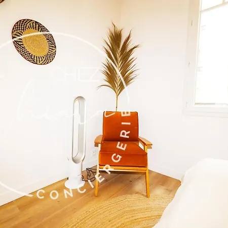 Eiffel Tower Charming And Modern Flat Apartman