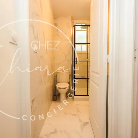 Lägenhet Eiffel Tower Charming And Modern Flat Paris