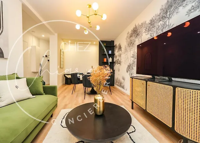 Eiffel Tower Charming And Modern Flat * 파리