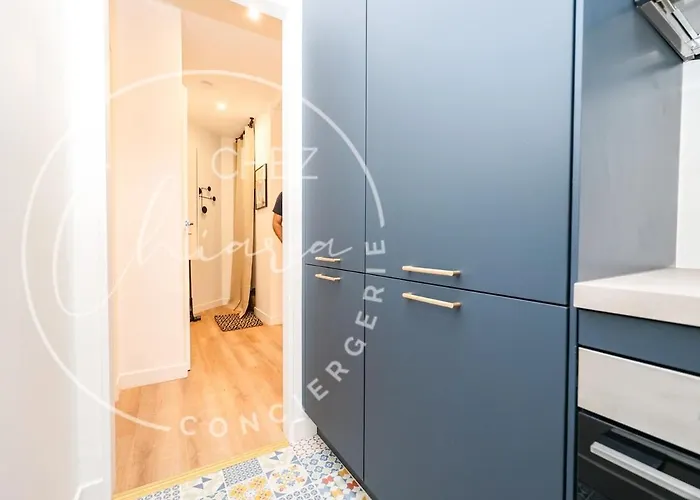 아파트 Eiffel Tower Charming And Modern Flat 파리